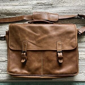 Roots messenger bag leather